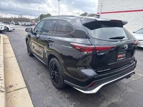 2025 Toyota Highlander XSE