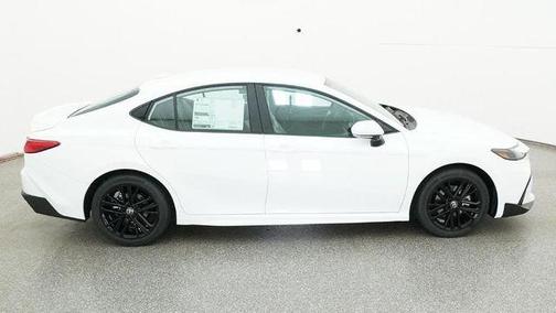 Ice Cap 2026 Toyota Camry SE
