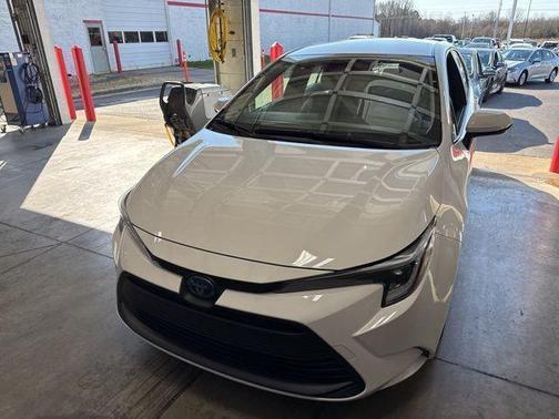 2025 Toyota Corolla Hybrid LE