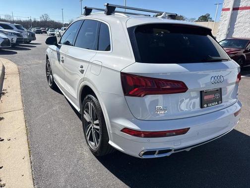 2020 Audi Q5 Premium Plus 55 TFSI e quattro S tronic