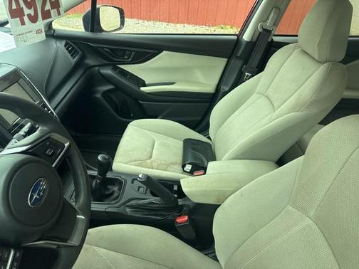 2019 Subaru Impreza 2.0i