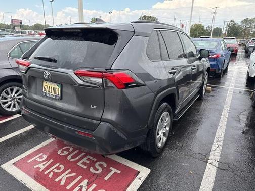 2021 Toyota RAV4 LE