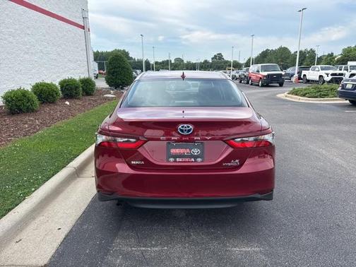 2022 Toyota Camry LE