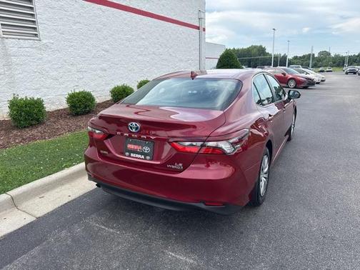 2022 Toyota Camry LE