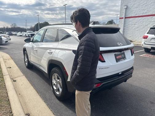 2024 Hyundai TUCSON SEL