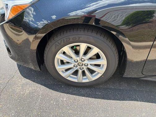 Midnight Black Metallic 2026 Toyota Corolla SE
