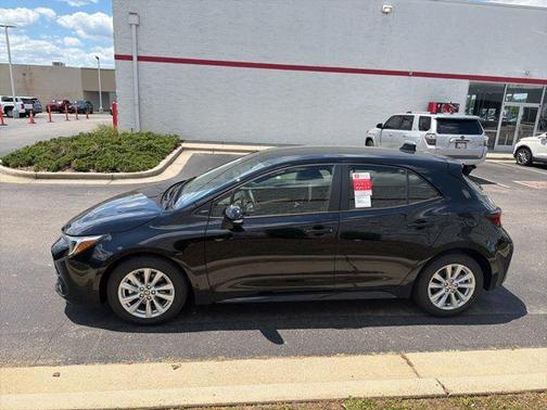 Midnight Black Metallic 2026 Toyota Corolla SE