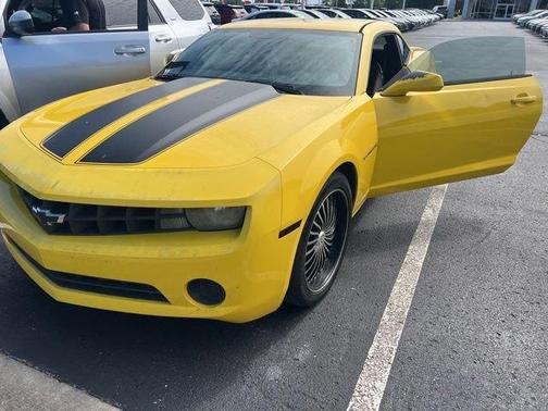 Rally Yellow 2012 Chevrolet Camaro 2LS
