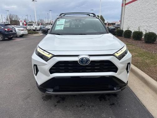 2023 Toyota RAV4 Hybrid SE