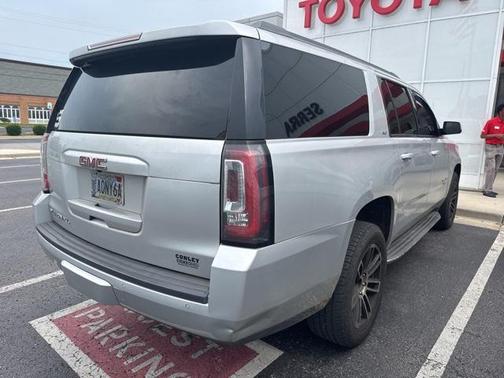 2017 GMC Yukon XL SLT