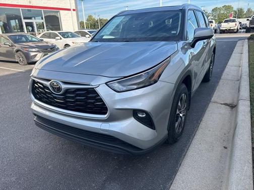 2023 Toyota Highlander XSE