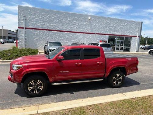 Barcelona Red Metallic 2017 Toyota Tacoma TRD Sport