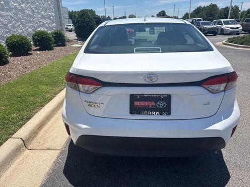 Ice Cap 2024 Toyota Corolla LE