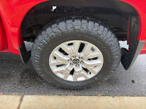 Red Alert 2022 Nissan Frontier SV