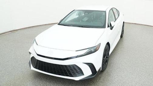 Ice Cap 2026 Toyota Camry SE