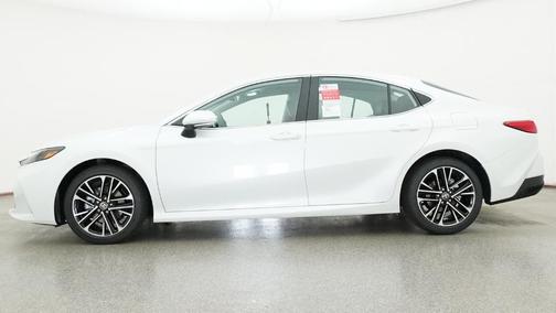 Wind Chill Pearl 2026 Toyota Camry XLE