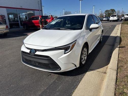 2024 Toyota Corolla Hybrid SE