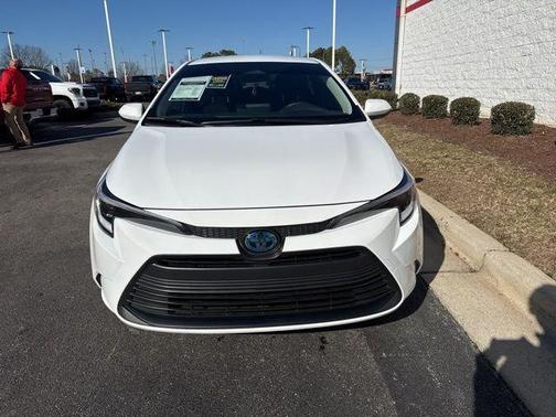 2024 Toyota Corolla Hybrid SE