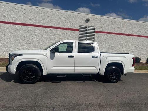 2025 Toyota Tundra SR