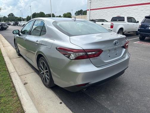 2021 Toyota Camry Hybrid XLE