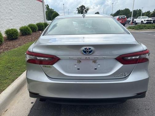 2021 Toyota Camry Hybrid XLE