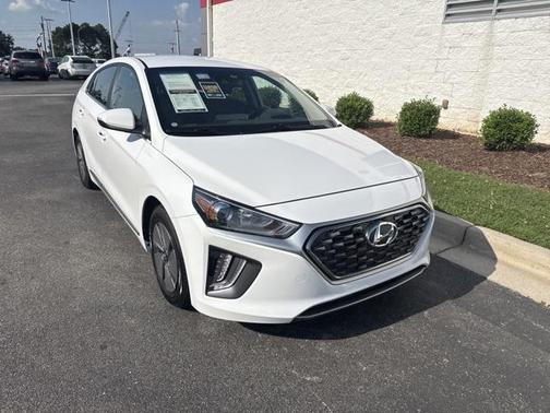 2021 Hyundai IONIQ Hybrid SE