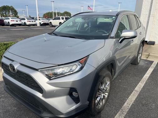 2021 Toyota RAV4 XLE Premium