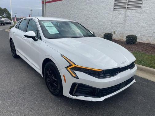 Snow White Pearl 2025 Kia K5 LXS