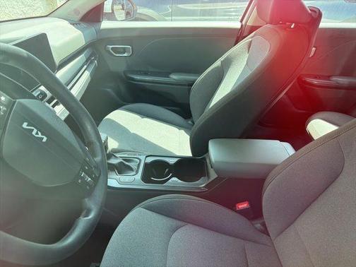 Snow White Pearl 2025 Kia K4 LXS