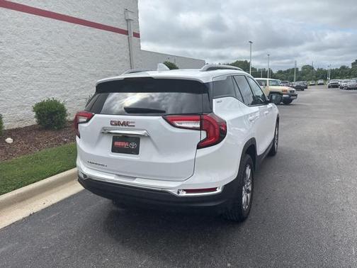 2023 GMC Terrain SLT