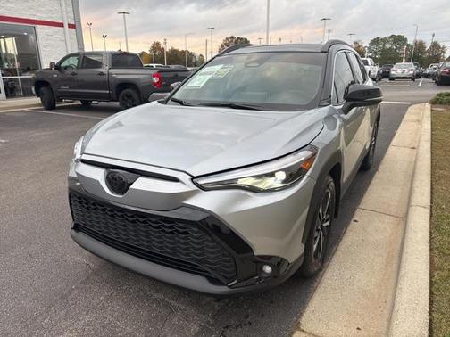 2025 Toyota Corolla Hybrid SE