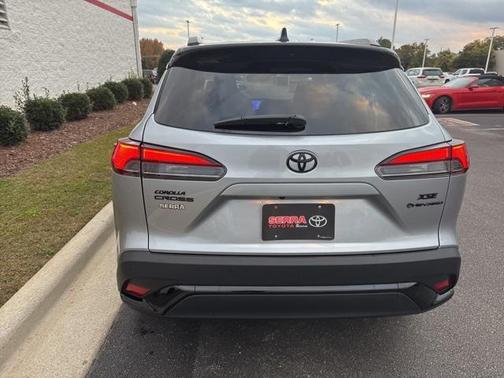 2025 Toyota Corolla Hybrid SE