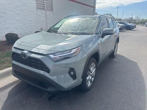 2023 Toyota RAV4 XLE Premium