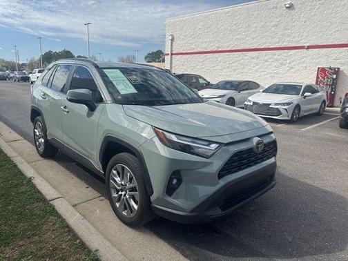 2023 Toyota RAV4 XLE Premium