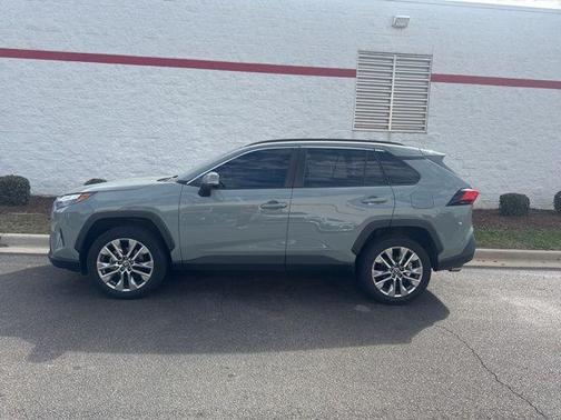 2023 Toyota RAV4 XLE Premium