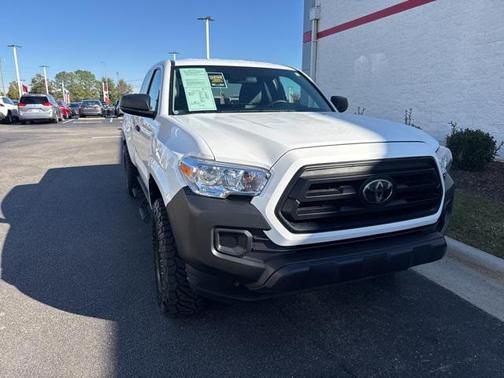 2022 Toyota Tacoma SR