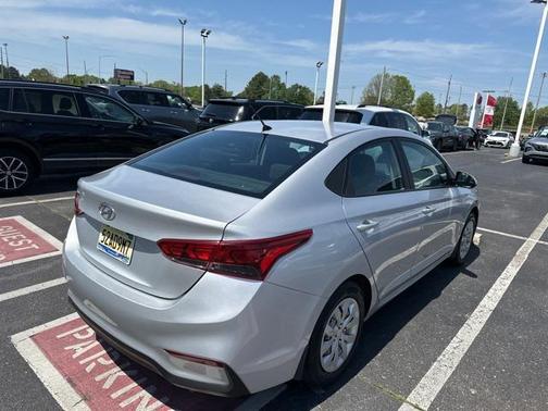 2021 Hyundai Accent SE