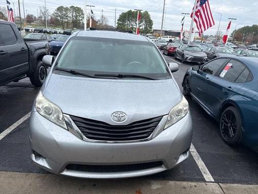 2013 Toyota Sienna LE