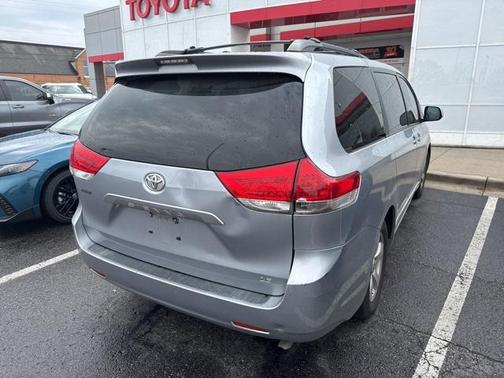 2013 Toyota Sienna LE