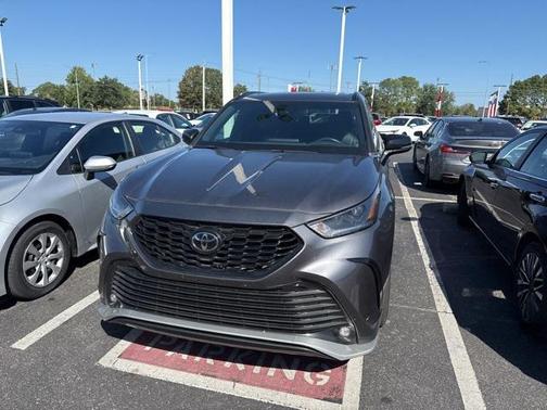 2024 Toyota Highlander XSE