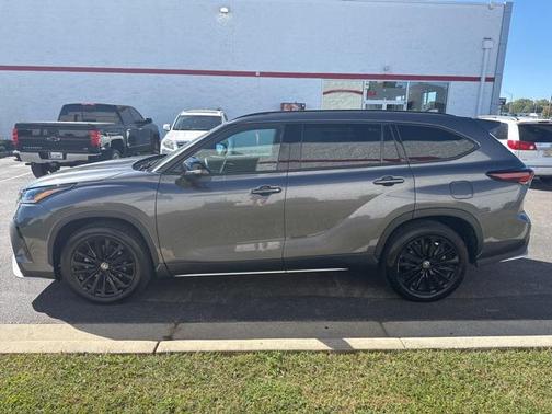 2024 Toyota Highlander XSE