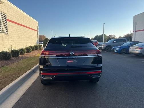 2024 Volkswagen Atlas Cross Sport 2.0T SE