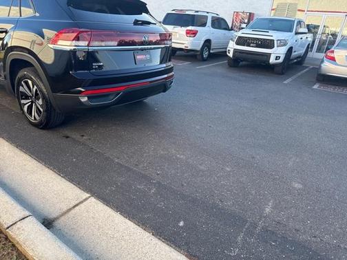 2024 Volkswagen Atlas Cross Sport 2.0T SE