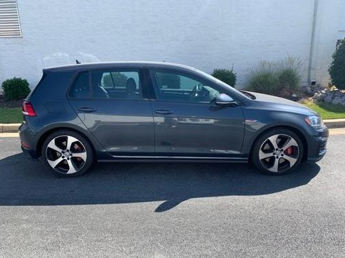 Photo 5 of 31 of 2019 Volkswagen Golf GTI 2.0T S