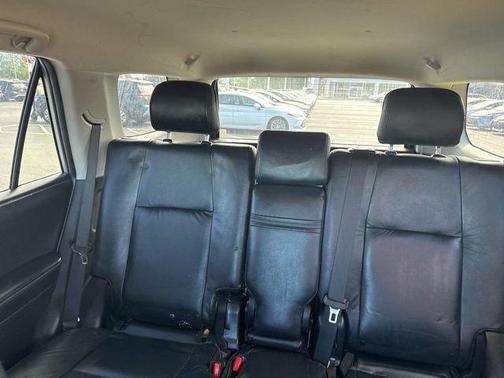 Classic Silver Metallic 2019 Toyota 4Runner SR5