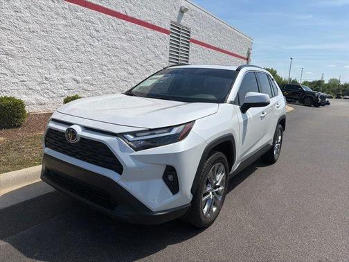 Wind Chill Pearl 2023 Toyota RAV4 XLE Premium