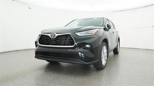 2026 Toyota Highlander Hybrid Limited