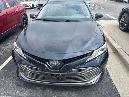 Galactic Aqua Mica 2018 Toyota Camry Hybrid XLE