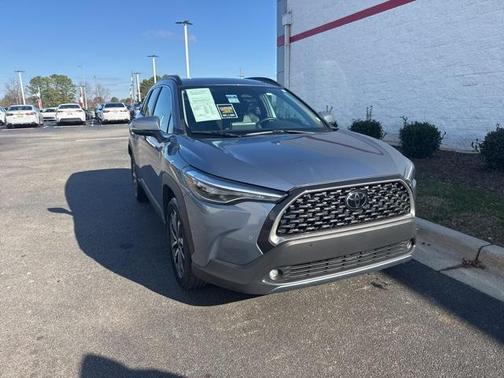 2024 Toyota Corolla Cross XLE