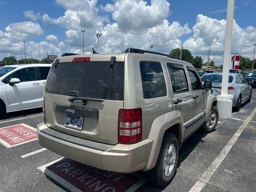 Light Sandstone Metallic Clearcoat 2011 Jeep Liberty Sport